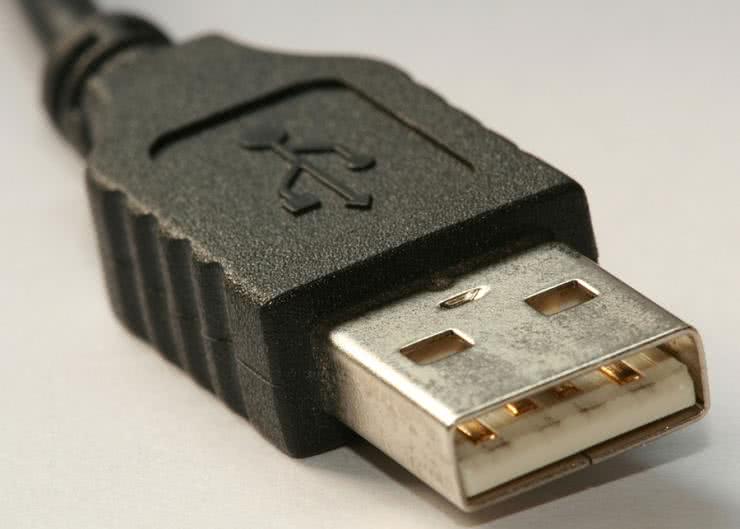 HSIC czy USB?