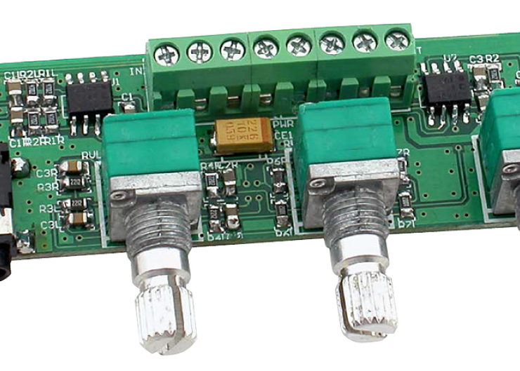 Stereofoniczny regulator barwy tonu zasilany z baterii