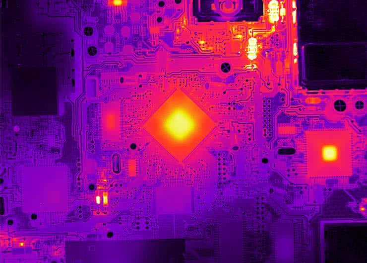 MOC-na strona FPGA, czyli odpowiedzi na pytania „ile?” i „jak?” przy zasilaniu układów programowalnych (3)