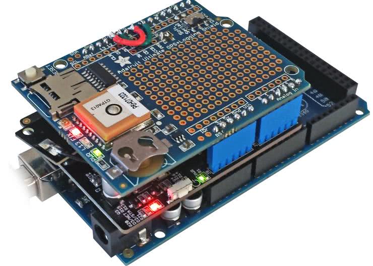 Lojack – tracker GPS do samochodu na bazie Arduino