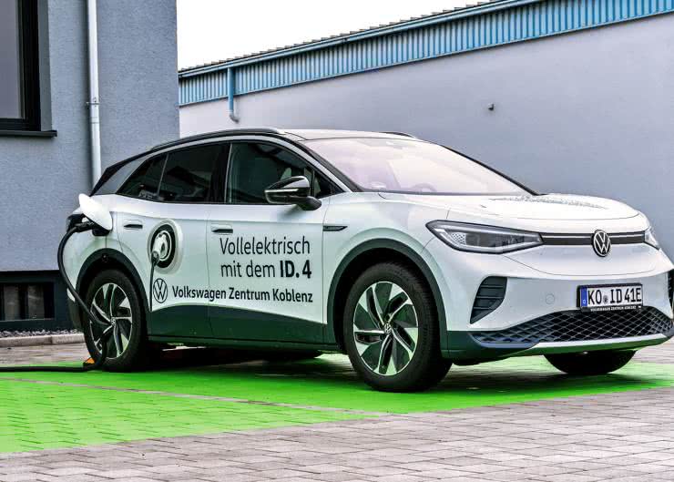 Sprzedaż pojazdów elektrycznych Volkswagena wzrosła w tym roku o 45%